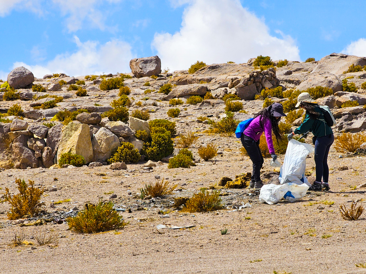 Jornada de Voluntariado, Laguna Huasco, comuna de Pica